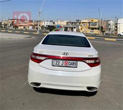 هيونداي أزيرا